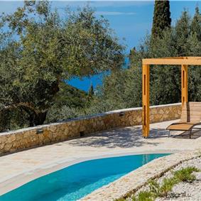 3 bedroom villa with pool & sea views, Makrades, sleeps 6